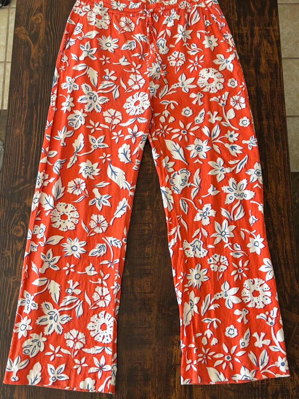 Zara Red Floral Wide-Leg Pants with White Accents